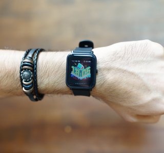 Test de la Xiaomi Huami Amazfit Bip : un clone de l’Apple Watch avec 30 jours d’autonomie