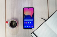 Test du Samsung Galaxy A10 : le premier prix a son nouveau maître