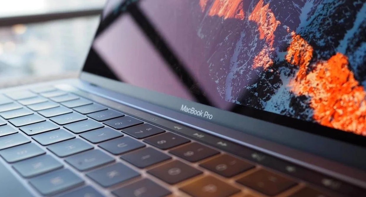 Apple MacBook Pro 14 et 16″ : leurs écrans pourraient gagner une très belle définition