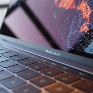 Apple : la sortie d’un MacBook avec écran tactile n’est plus une idée folle