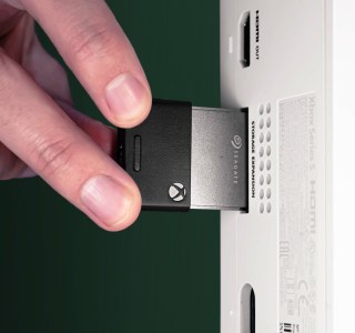 Xbox Series X | S : Microsoft préparerait une carte d’extension 512 Go