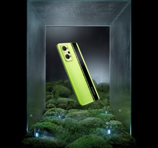 Realme GT Neo 2 : un smartphone aussi puissant que piquant pour la rétine