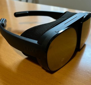 Prise en main du HTC Vive Flow : les lunettes pour voir la réalité virtuelle autrement