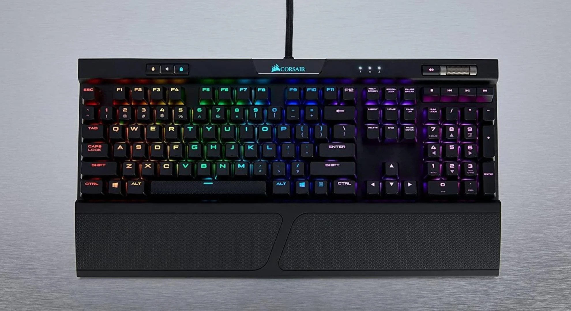 Ce clavier mécanique Corsair K70 RGB MK.2 est quasi à moitié prix actuellement