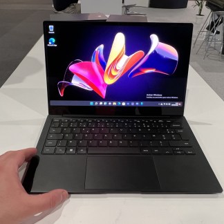 We saw the Samsung Galaxy Book 2 Pro: Apple has a very strong new competitor