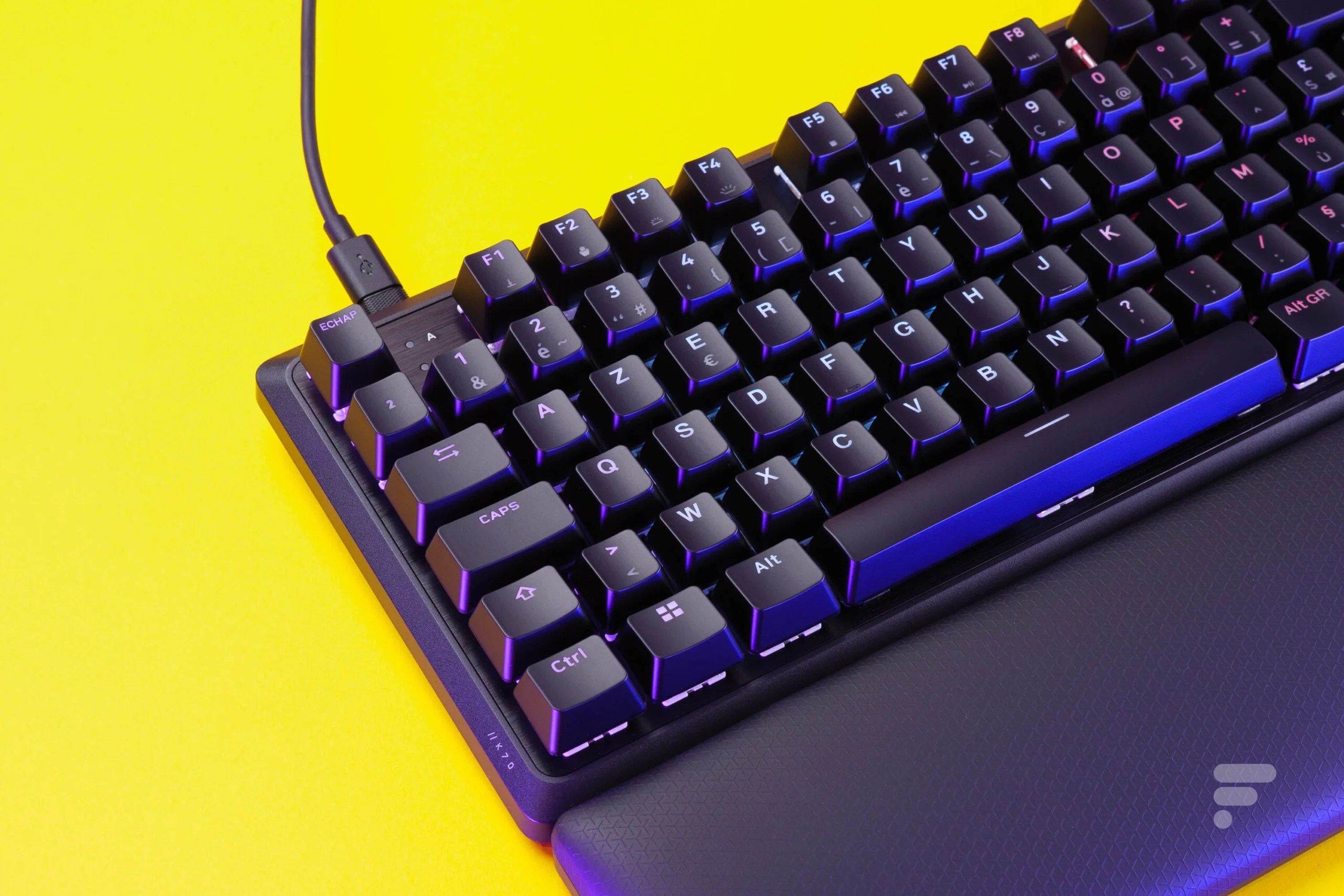 Test Corsair K70 Pro TKL : un nouveau clavier à Effet Hall au format réduit