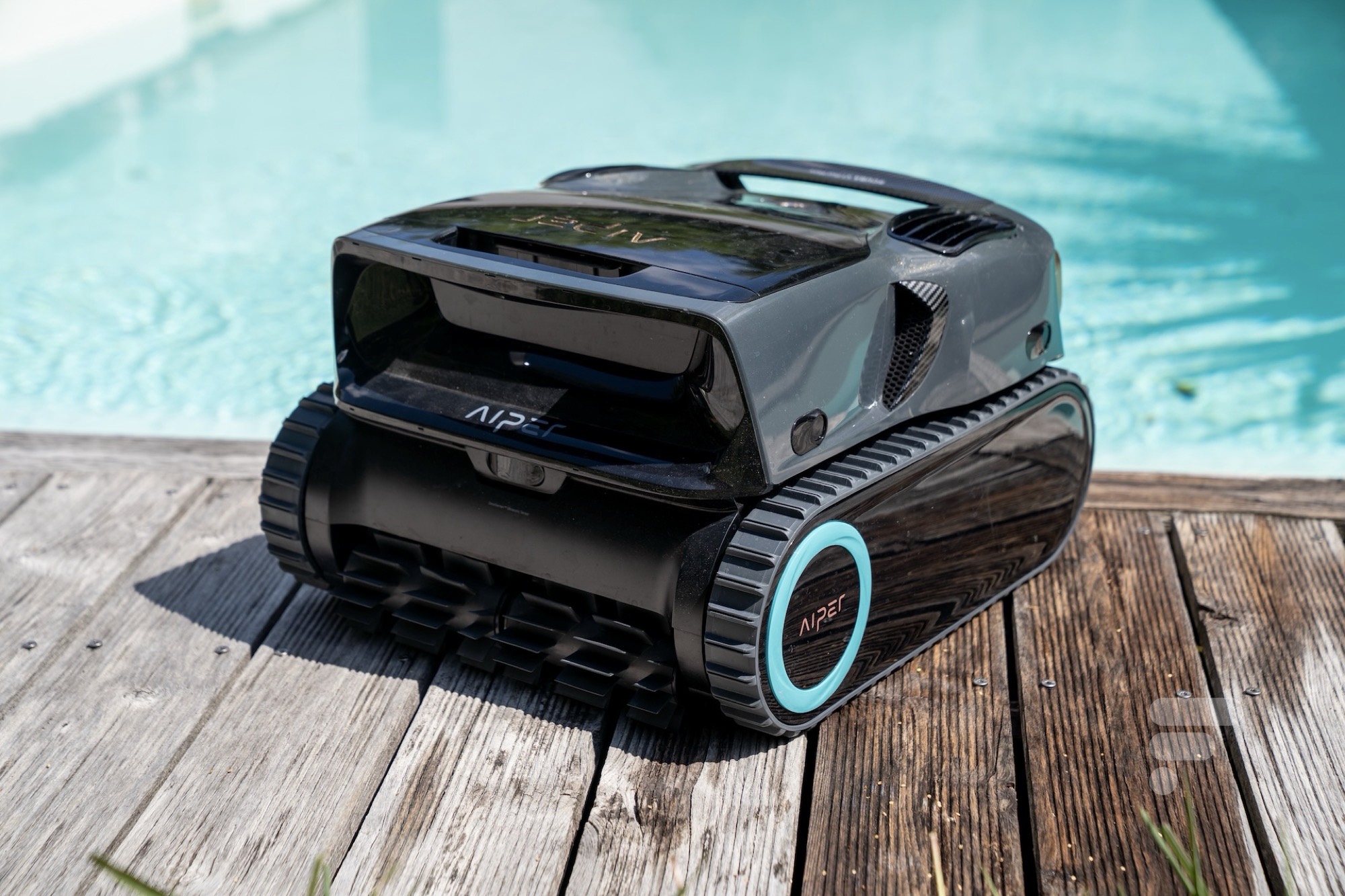 J’ai testé l’un des robots piscine les plus performants du moment : pourquoi les 40 capteurs d’Aiper ne font pas tout