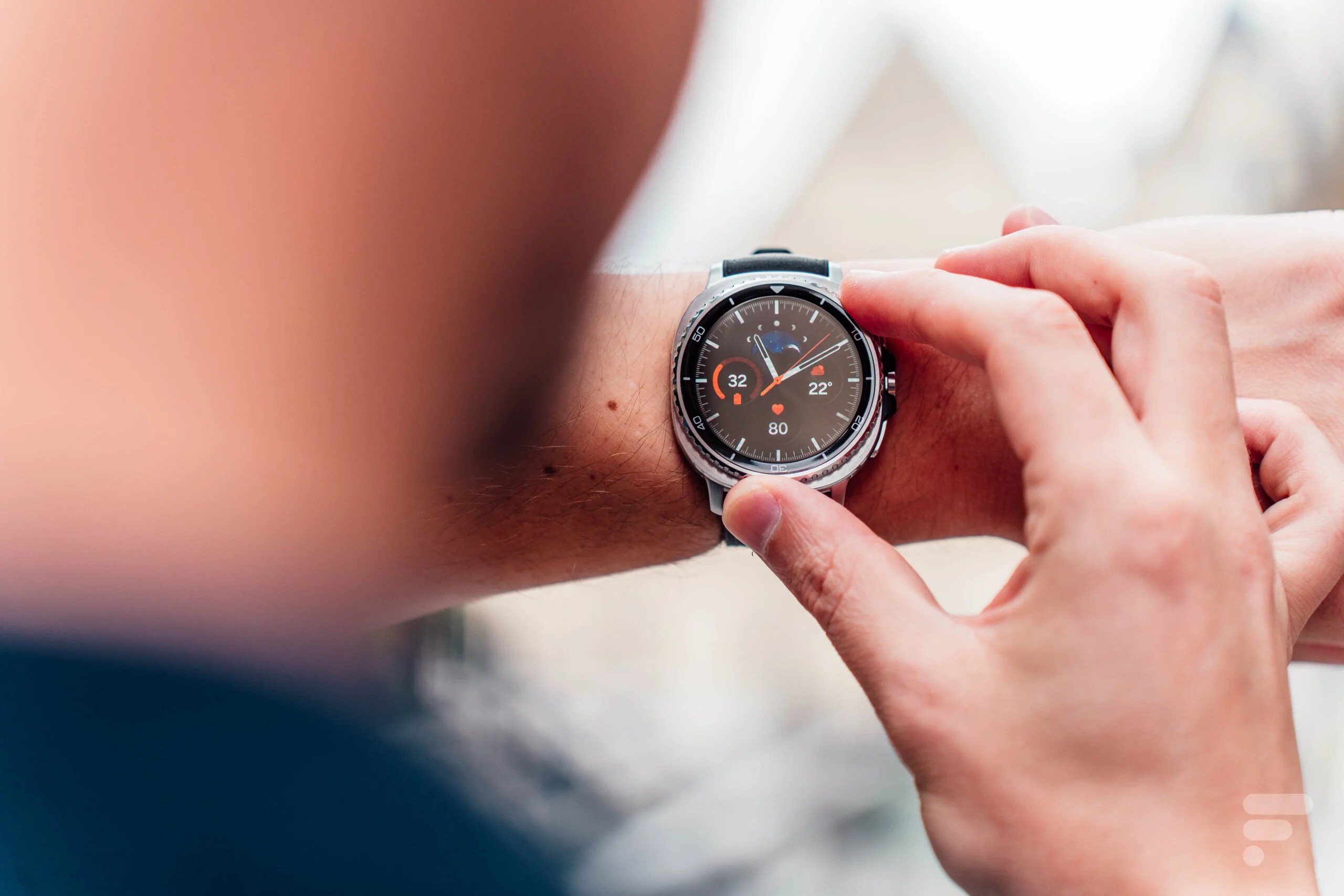 Test de la Samsung Galaxy Watch 8 Classic : une montre connectée qui envoie du lourd