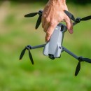 On a trouvé l&rsquo;outil parfait pour vos vidéos de vacances : le DJI Mini 5 Pro est à prix cassé