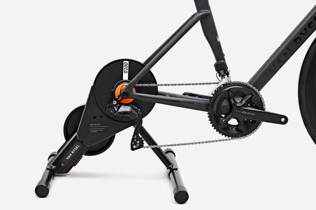 Van Rysel D100 : on a testé le moins cher des home-trainers Decathlon et finalement, c’est du sérieux