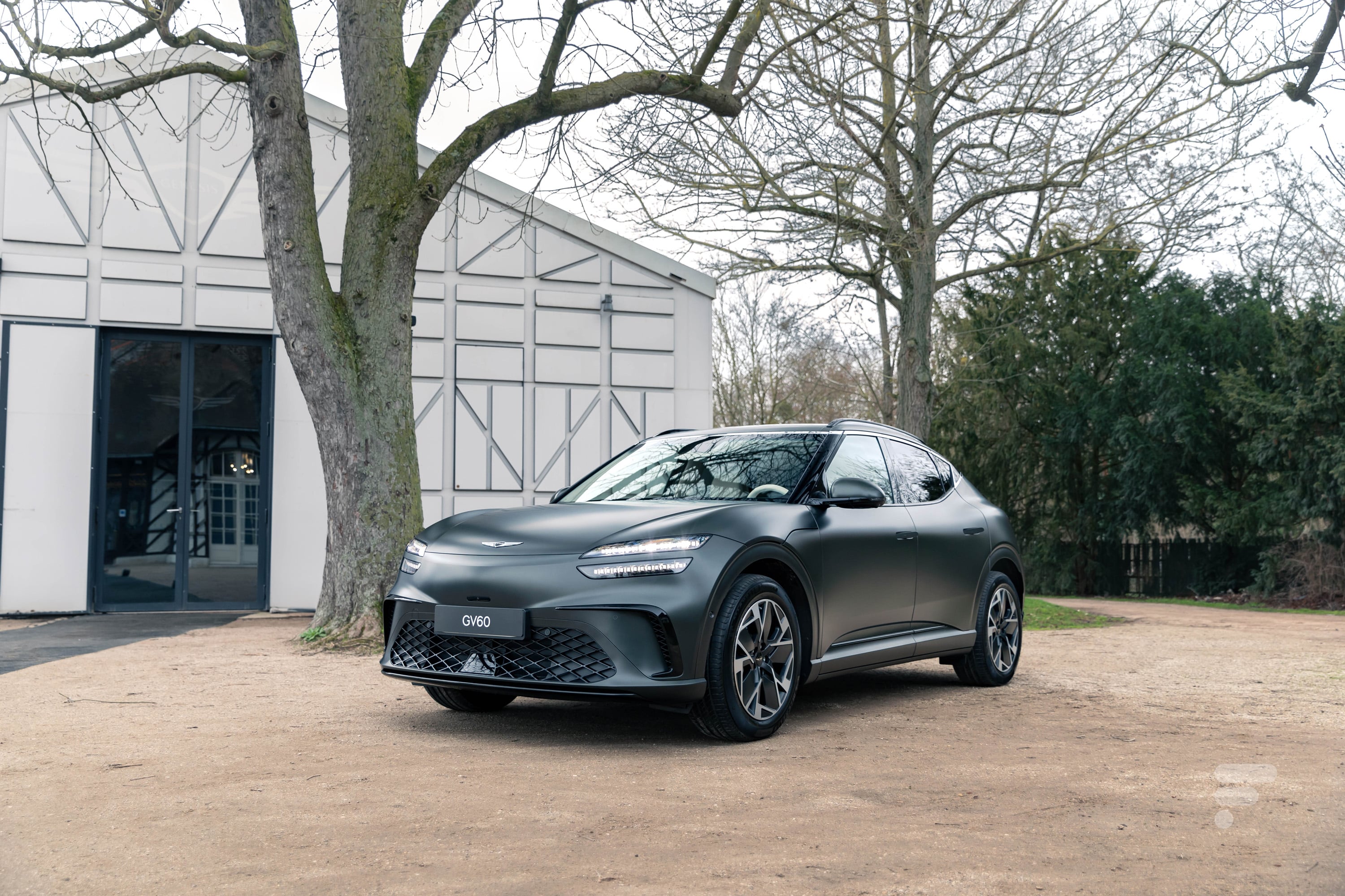 On est monté à bord du Genesis GV60 : pourquoi ce SUV électrique qui arrive en France mérite qu&rsquo;on s&rsquo;y intéresse