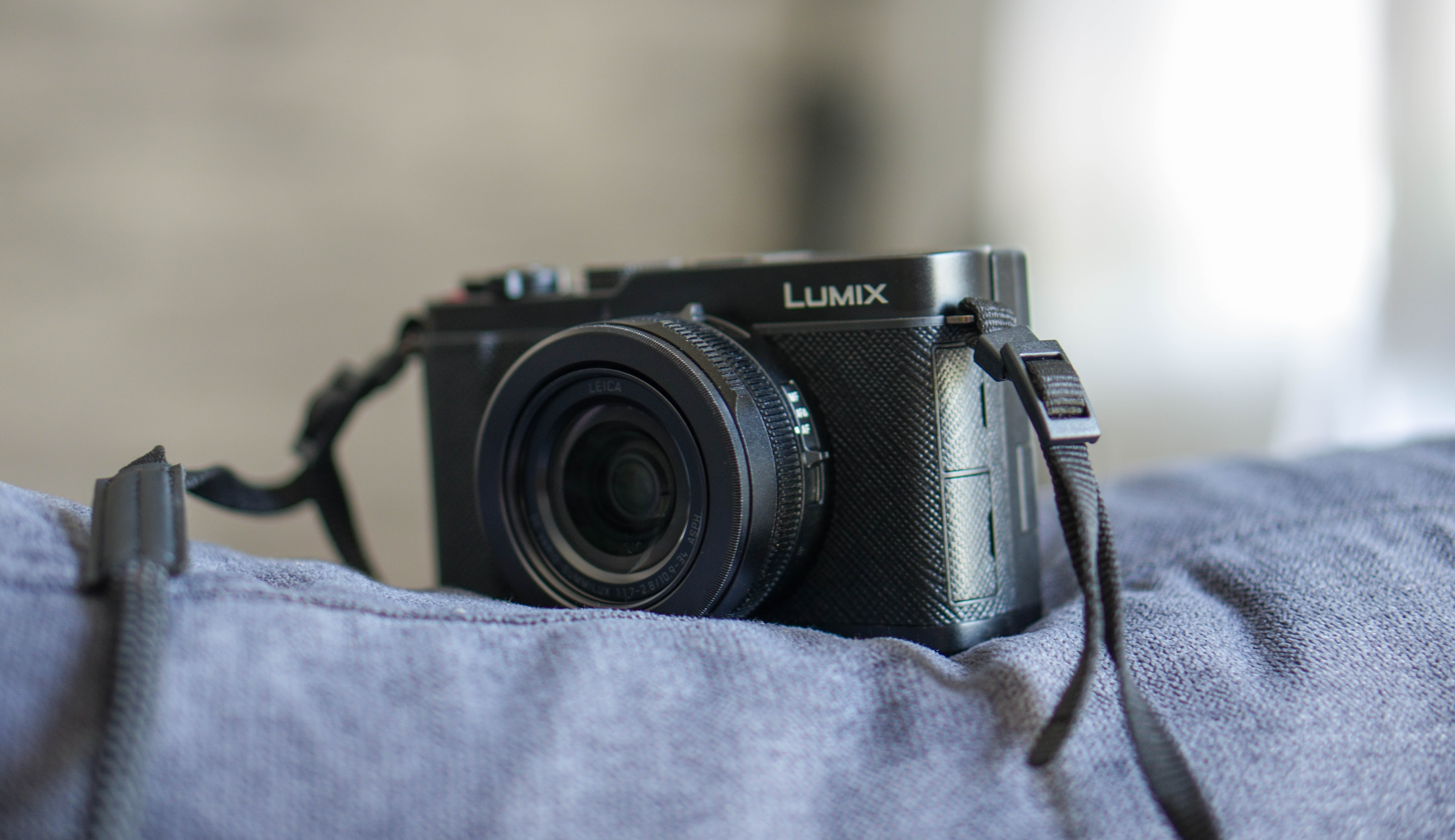 J&rsquo;ai testé le Lumix L10 : Panasonic livre un compact expert sans égal