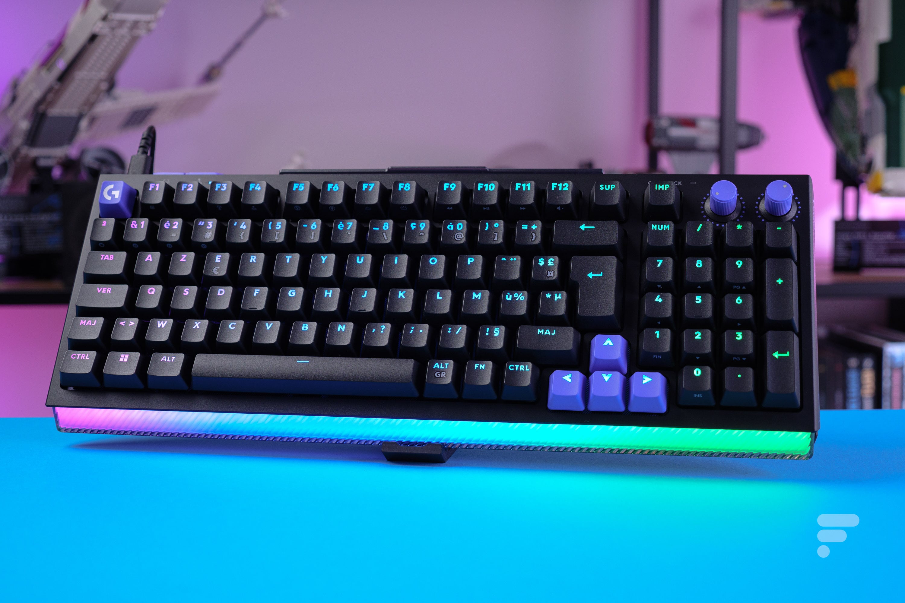 Test Logitech G512 X 98 : le clavier hybride dont nous n’avions pas besoin