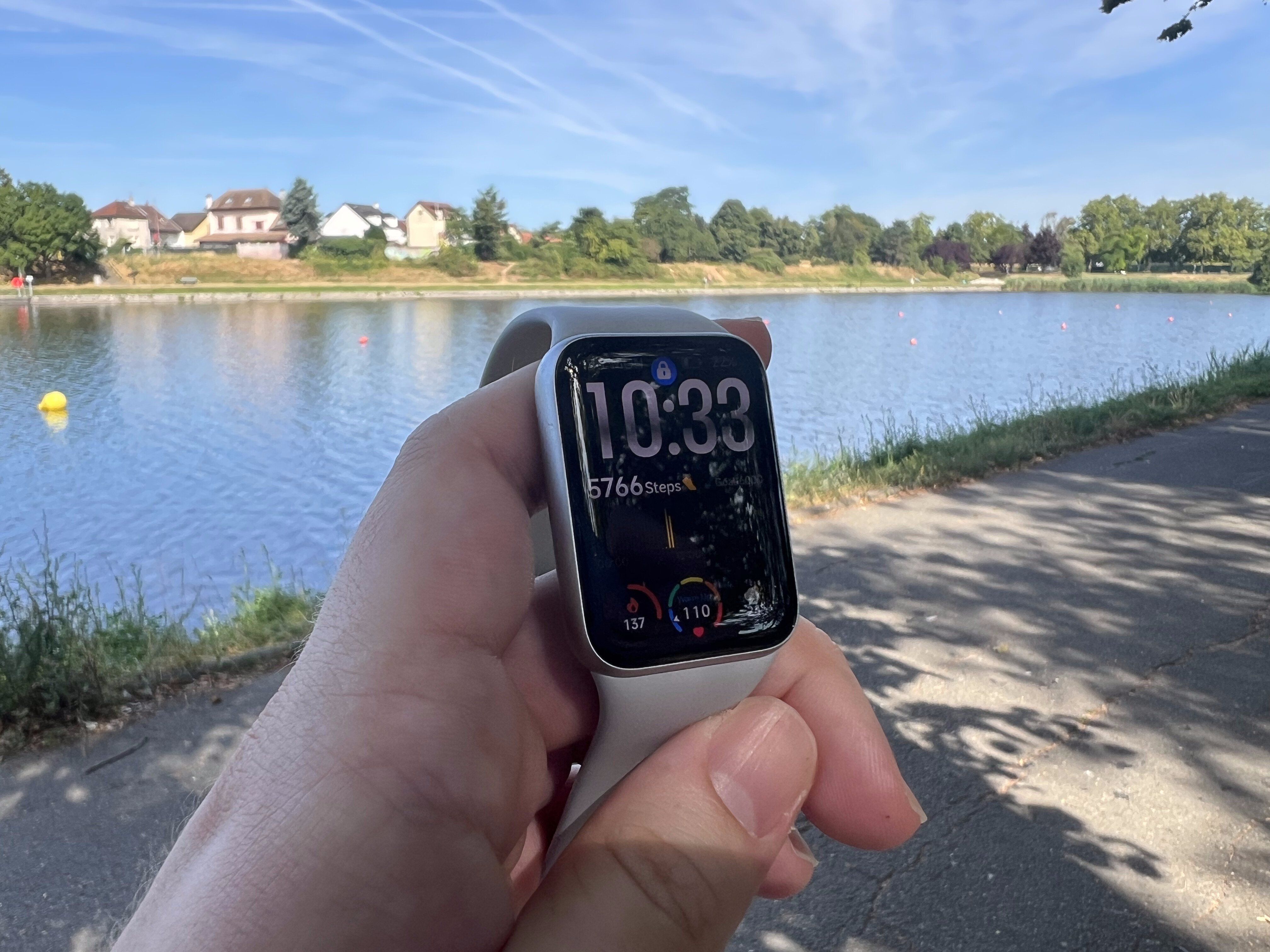 J&rsquo;ai testé le Xiaomi Smart Band 10 Pro, il ne lui manque pas grand chose pour devenir une référence