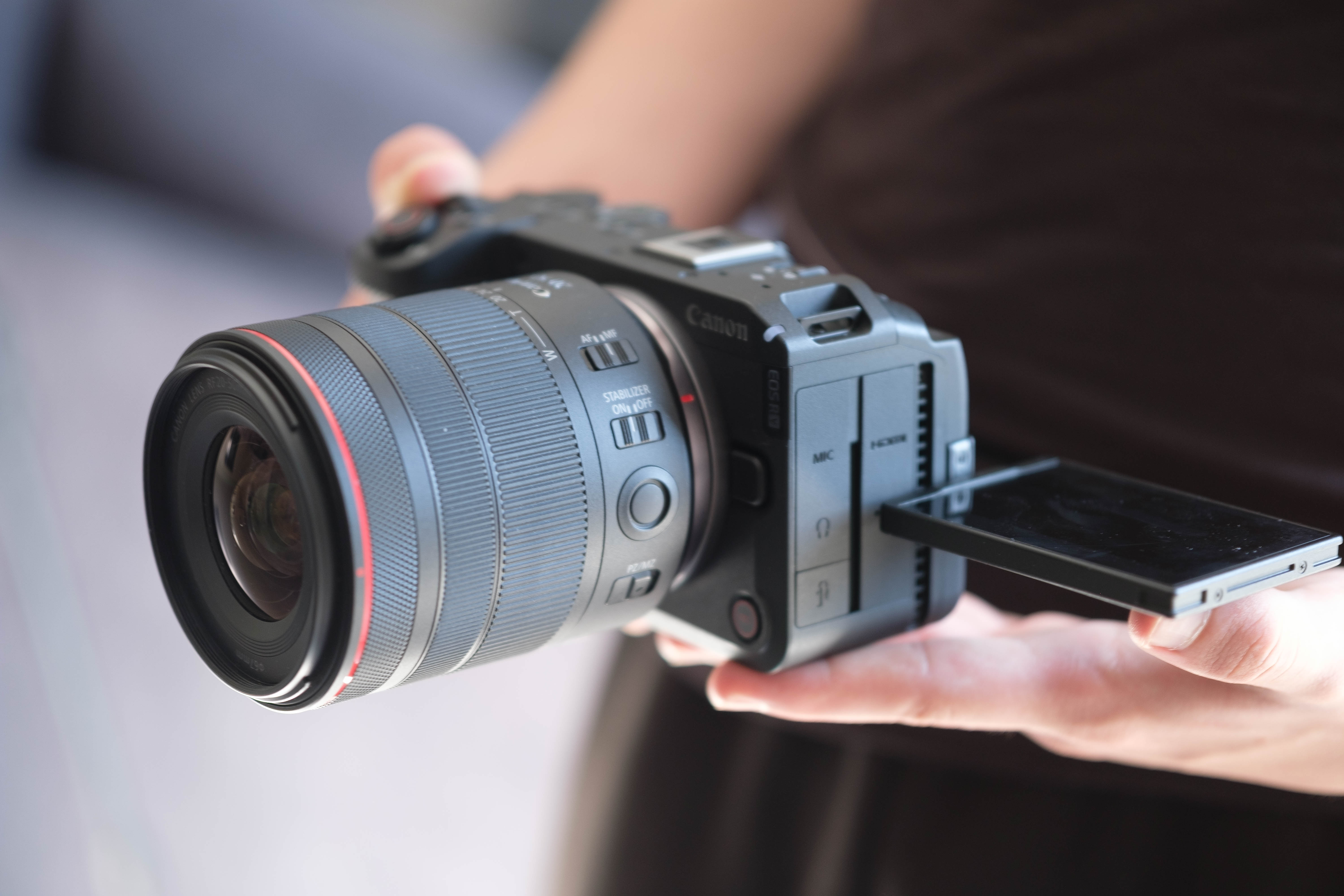 J’ai testé le Canon EOS R6 V : Canon tient enfin son hybride pensé pour la vidéo