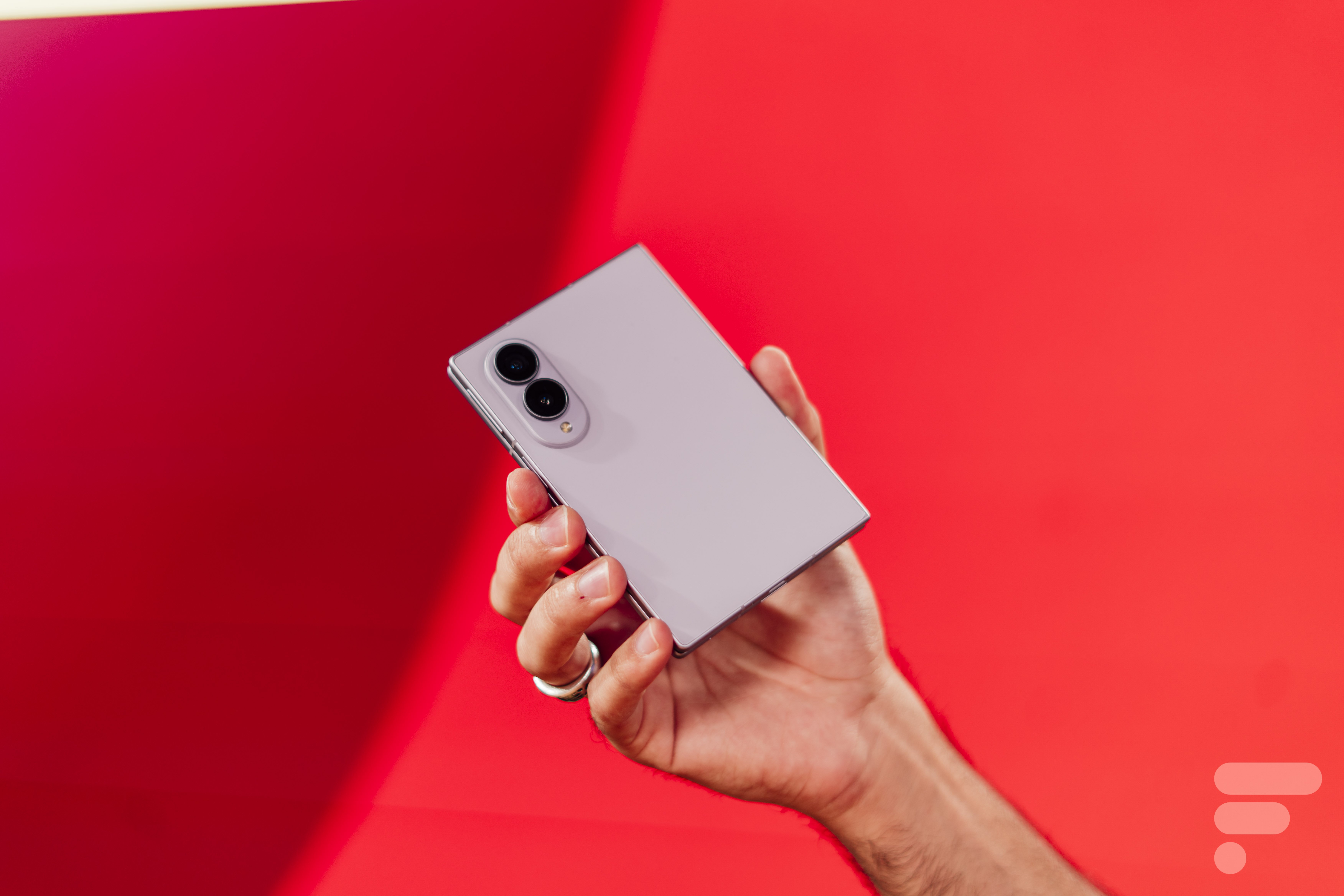 J&rsquo;ai testé le Samsung Galaxy Z Fold 8 : mon coup de cœur pour ce petit format imparfait