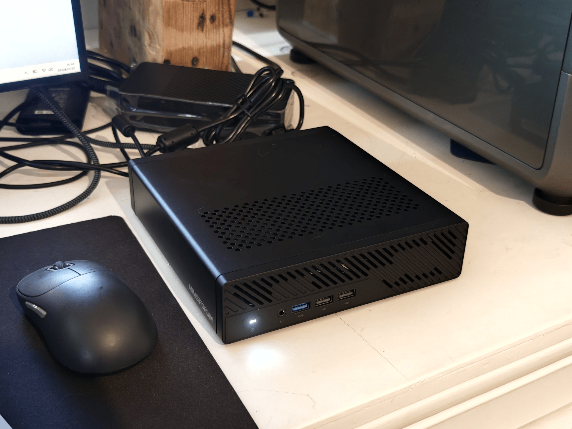 Test du Minisforum MS-03 : Panther Lake, triple 10 GbE et slot PCIe pour carte graphique dédiée