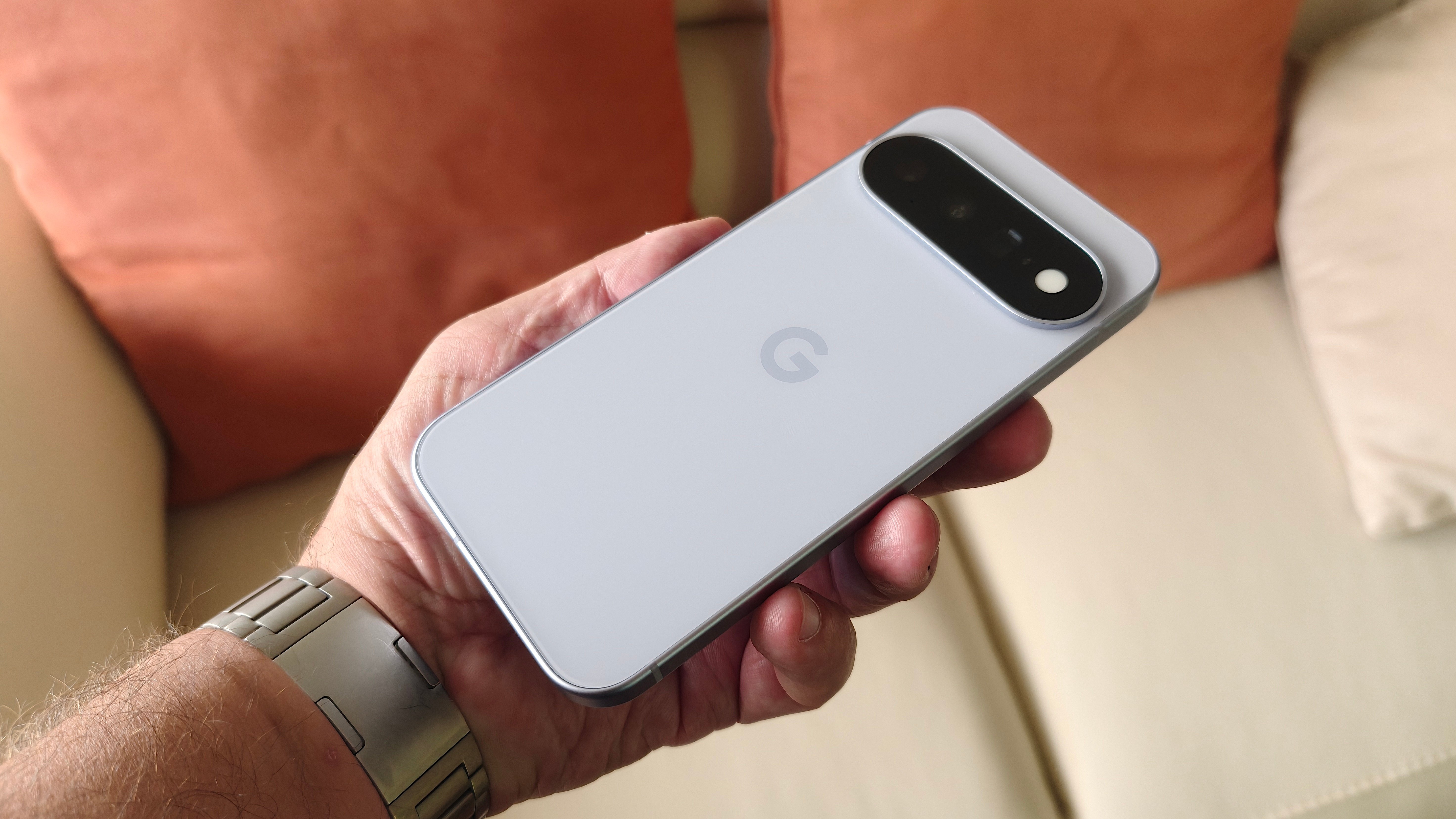 J&rsquo;ai testé le Google Pixel 11 : pleins feux sur l&rsquo;IA, mais un équipement qui stagne