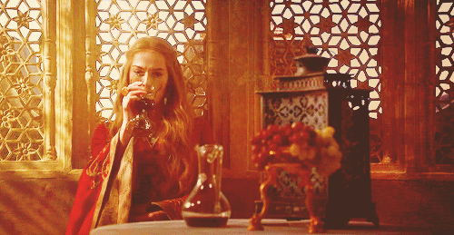 cersei-drinking Dis Google, comment, au collège… ?