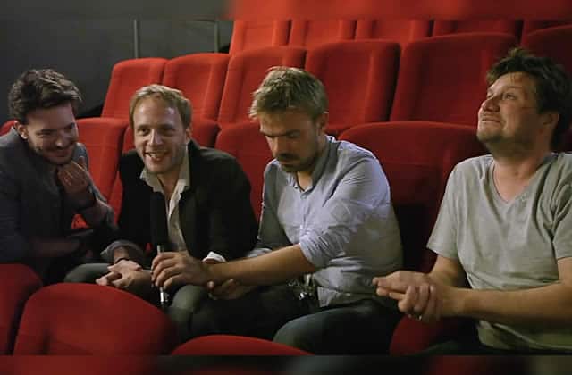 et-tout-le-monde-sen-fout-interview-canape et-tout-le-monde-sen-fout-interview-canape