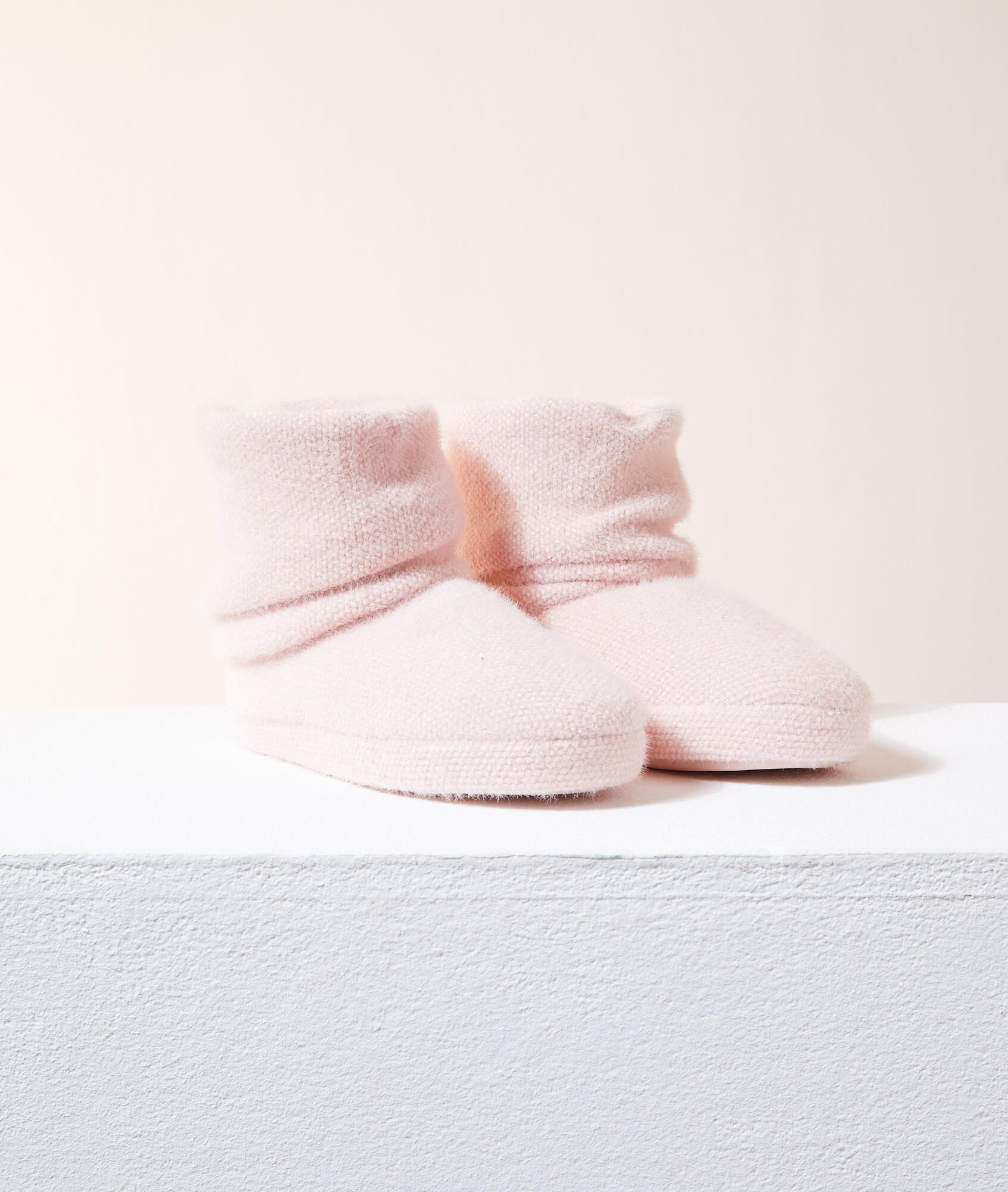 Chaussons, Etam, 14,69€ au lieu de 20,99€
