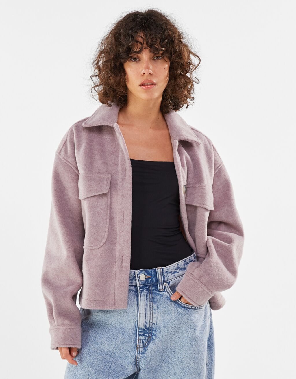 Surchemise en polyester, Bershka, 49,99 €.