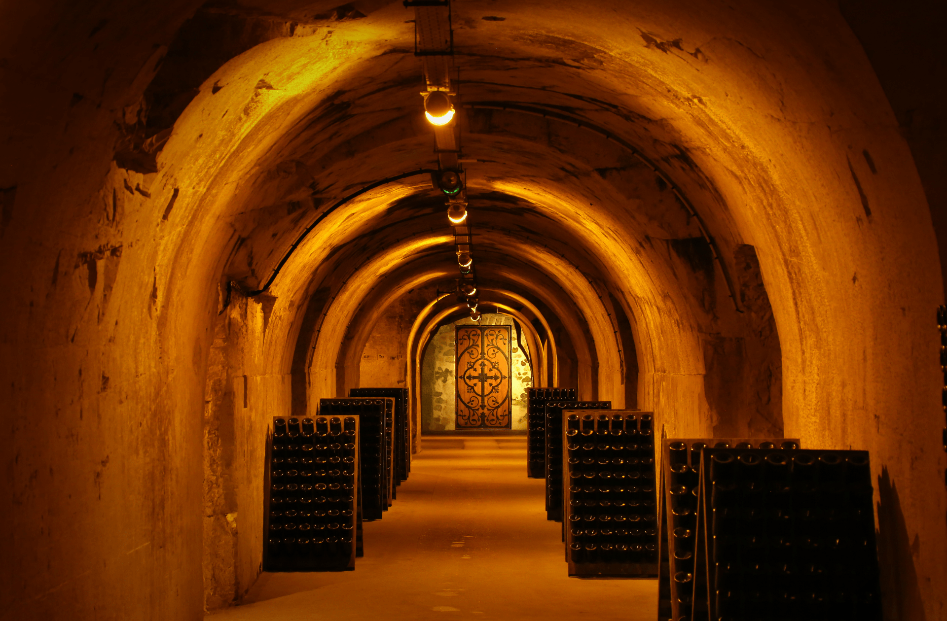 visit cave champagne