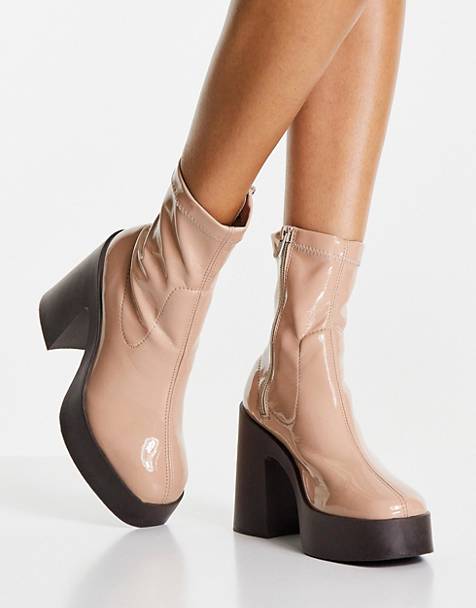 Pourquoi les chaussures à plateforme massive continuent d’être la plus grosse tendance du moment