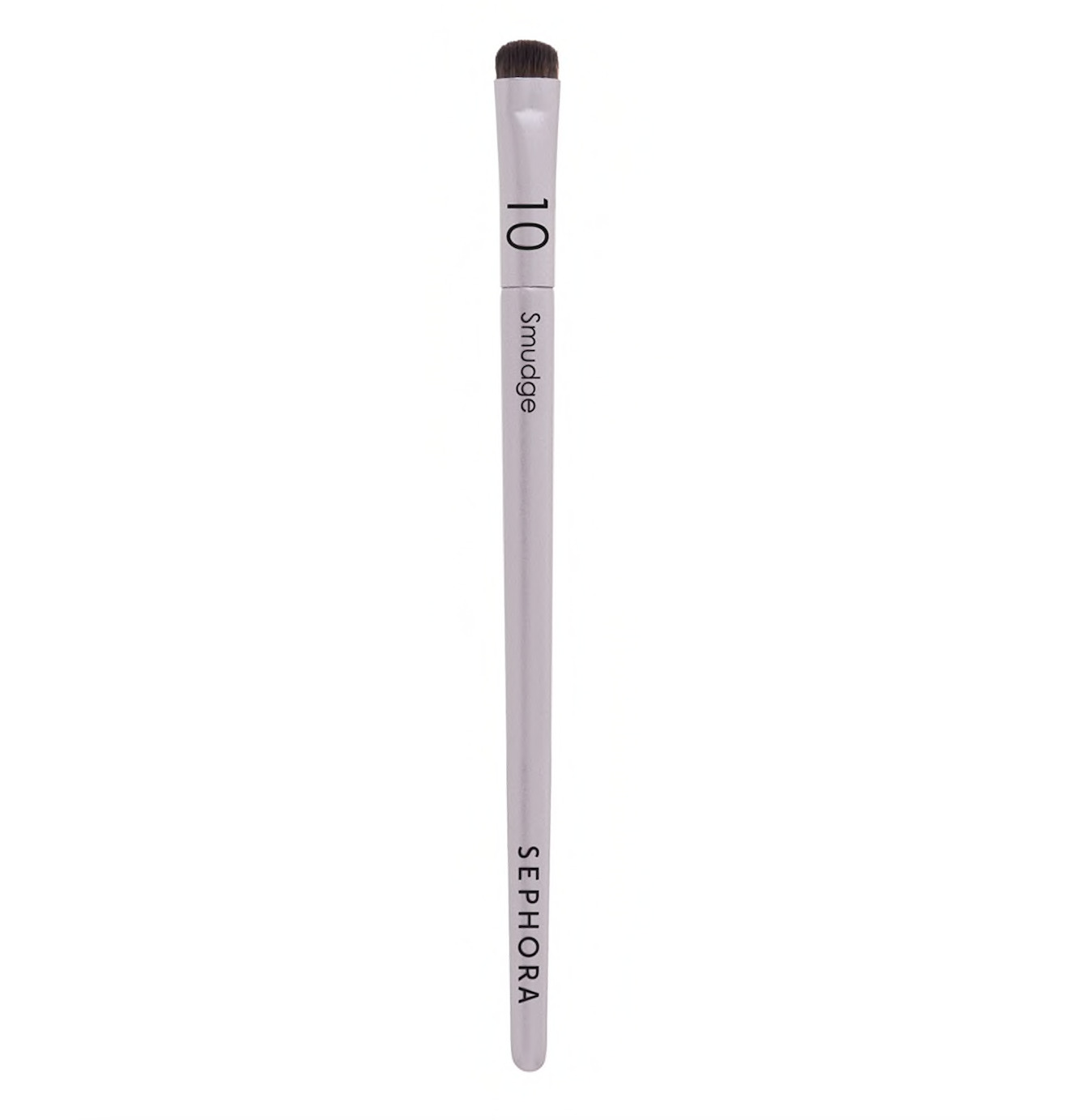 Le kitten-eye liner devient l’une des principales tendances beauté de cet automne