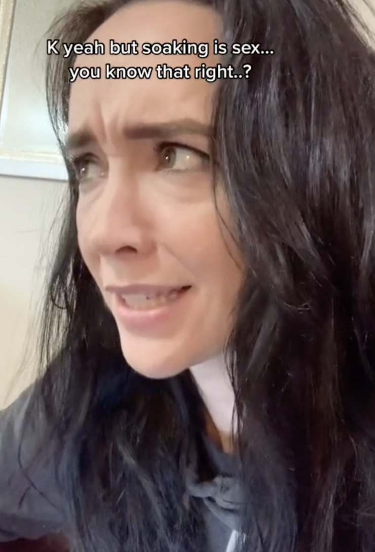 TikTok de funeralpotatoslut : « Tu sais que le soaking, c’est du sexe hein ? »