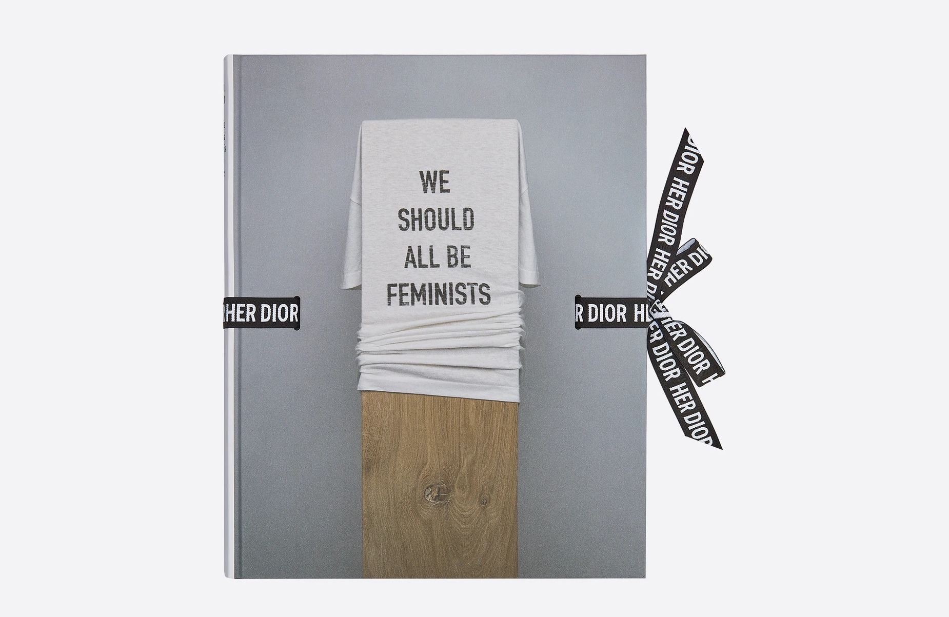 Female gaze ou feminist-washing ? Le docu Une femme à la tête de Dior aide à comprendre