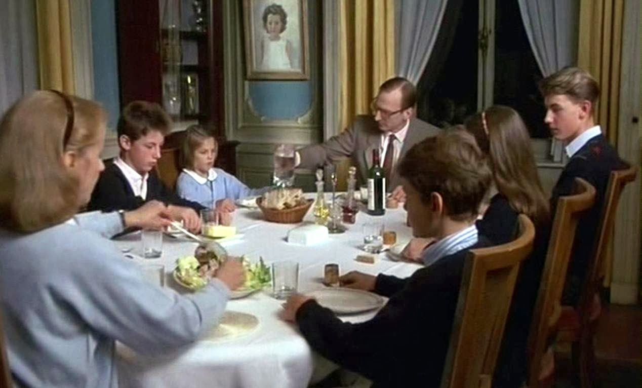 Peut-être que sa famille ressemble aux Le Quesnoy. Ou bien aux Groseille ? (© La Vie est un long fleuve tranquille)