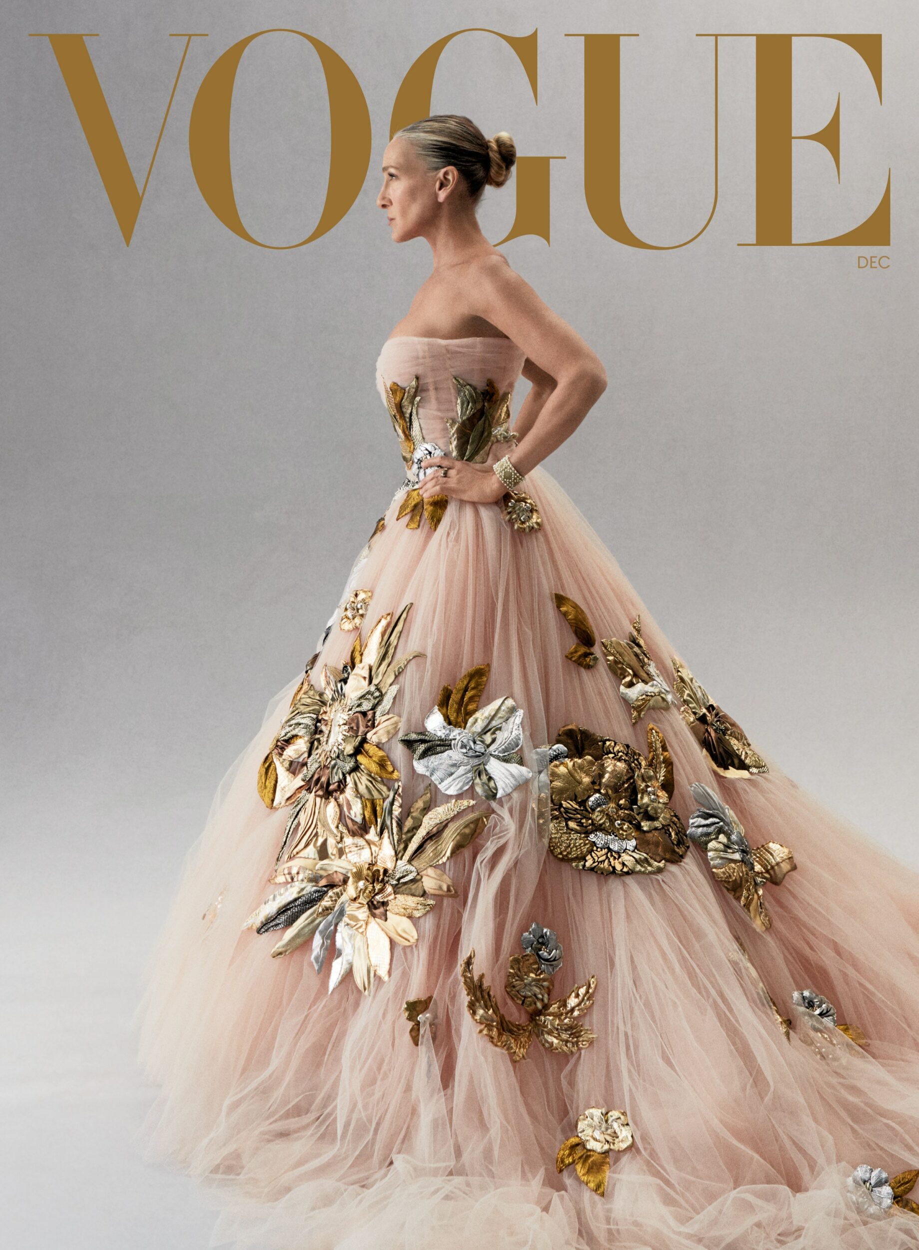 Sarah Jessica Parker en couverture du Vogue étatsunien de décembre 2021, photographiée par Daniel Jackson. © Vogue.