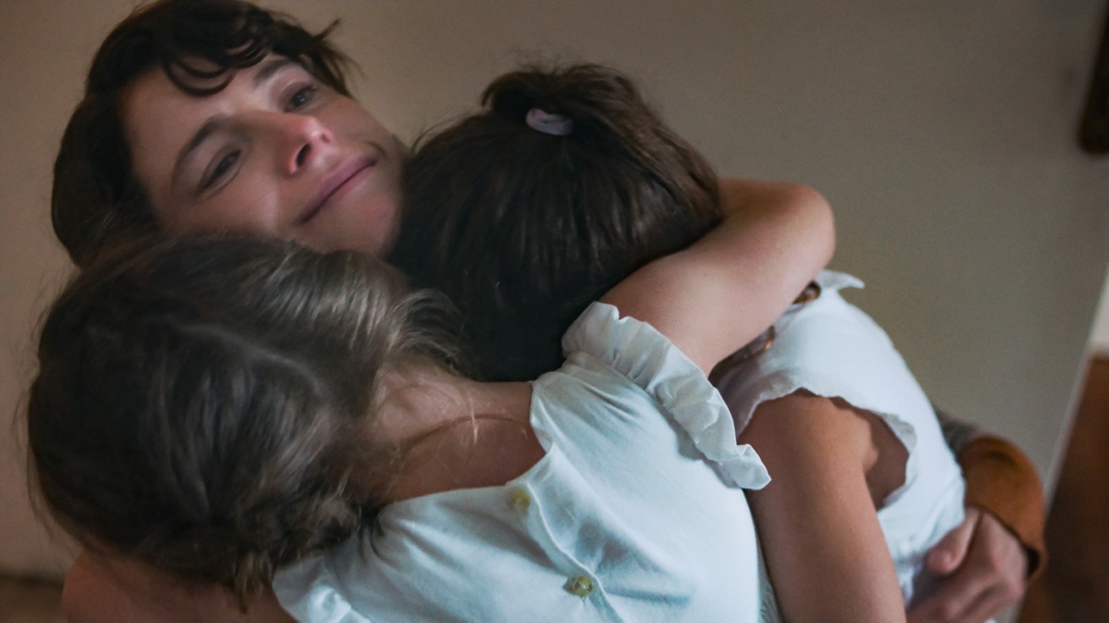 Leda, jeune mère. (© Yannis Drakoulidis/Netflix)