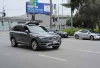 Uber suspend ses activités dans la voiture autonome après un accident mortel