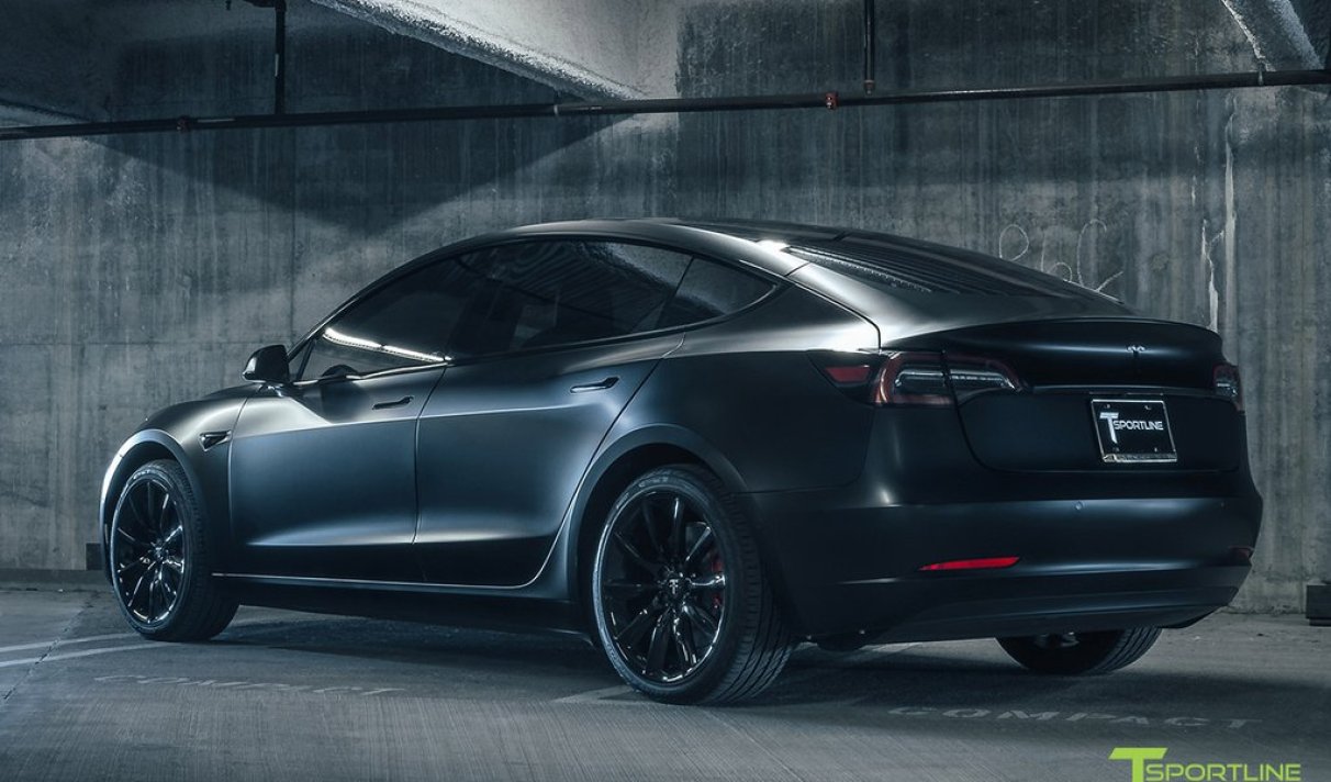 L Un Des Premiers Tuning D Une Tesla Model 3 Est Vraiment Elegant