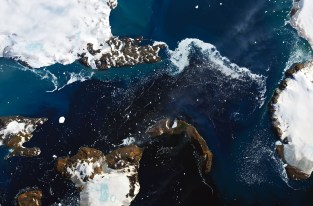 Record de température : la fonte des glaces en Antarctique est flagrante sur cette image
