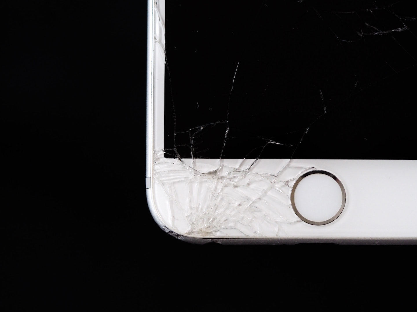 Vous Pouvez Faire Reparer Votre Iphone Chez Bouygues Mais Dites Adieu A Votre Garantie Apple
