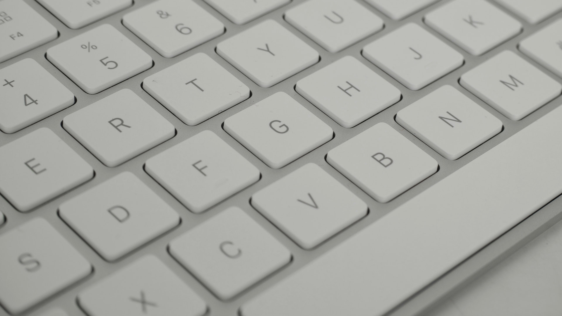 Votre Clavier D Ordinateur Est Plein De Bacteries Voici Comment Le Nettoyer