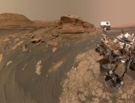 « Eh, moi aussi je suis sur Mars ! Ne m'oubliez pas. » // Source : NASA/JPL-Caltech/MSSS (photo recadrée) « Eh, moi aussi je suis sur Mars ! Ne m'oubliez pas. » // Source : NASA/JPL-Caltech/MSSS (photo recadrée)