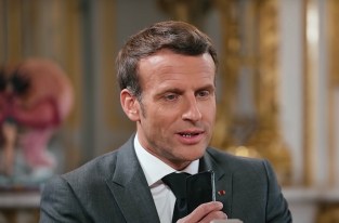 Comment le pass sanitaire d'Emmanuel Macron a-t-il fuité ?